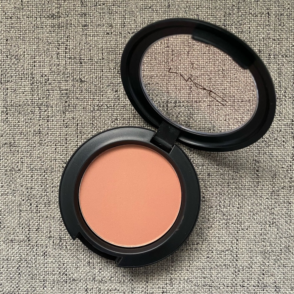 NWT MAC Powder Blush in Gingerly